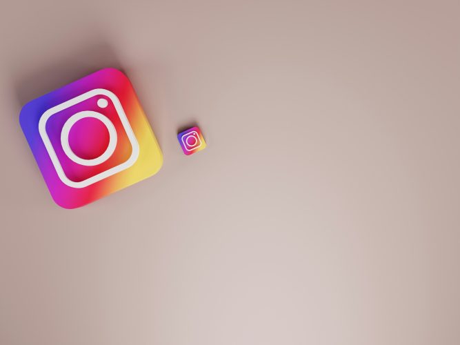 Comparing the Giants: Which Websites Offer the Best Instagram Services?